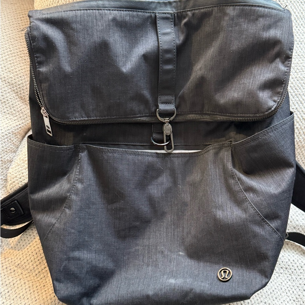lululemon athletica Black Backpack - unisex - like new!